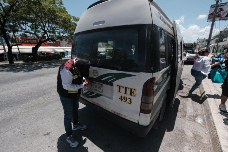 Transportistas de Cancún retan al gobierno y anuncian aumento del 50% en el costo del pasaje a partir del viernes