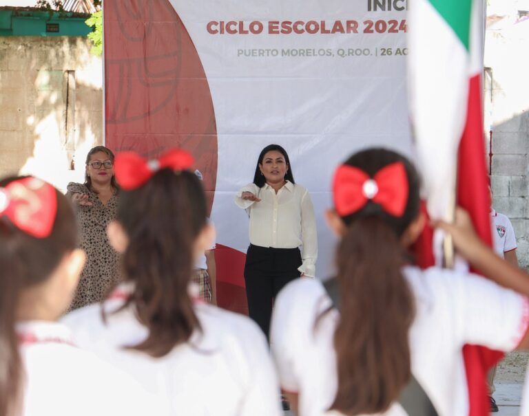 Lidera Blanca Merari el arranque del ciclo escolar 2024-2025 en Puerto Morelos