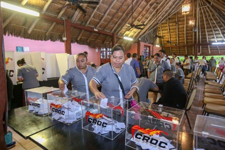Trabajadores croquistas participan en proceso de elección nacional