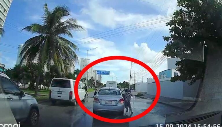 Investigan intento de robo “Estilo CDMX” al conductor de un vehículo que circulaba por la Bonampak