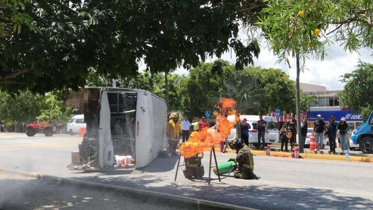 Realizan en Cancún simulacros en conmemoración del Día Nacional de Protección Civil