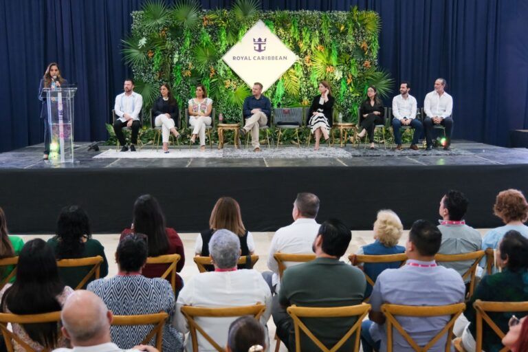 Royal Caribbean Group anuncia 600 mdd para el desarrollo del puerto de Mahahual