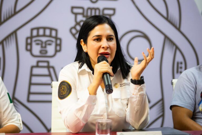 Estefanía Mercado atiende contingencia heredada por acumulación de basura en Solidaridad