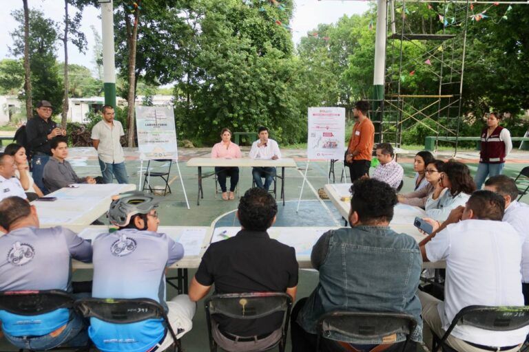 IMOVEQROO realiza el Taller de Participación Ciudadana para la Seguridad Vial en Puerto Morelos