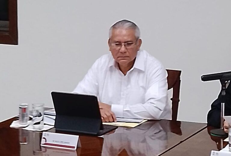 Raciel López pide un aumento de más de mil millones de pesos a su presupuesto 2025; 88 por ciento más del asignado este año