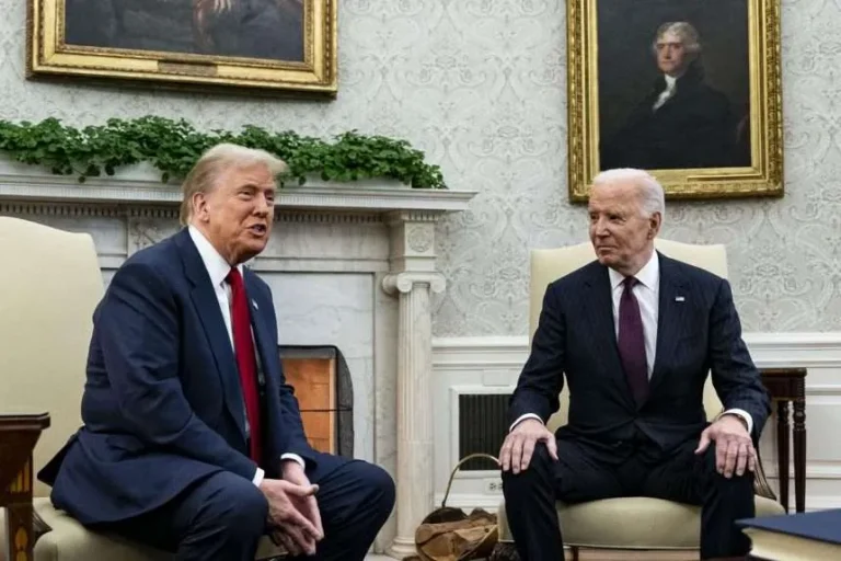 Trump destaca que «la política es dura»; agradece a Biden en la Casa Blanca, transición pacífica