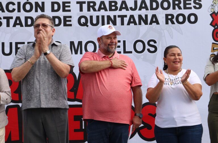 Autoridades municipales acompañan a trabajadores de la industria turística en festejo de XXXII Juegos Gastro Hoteleros