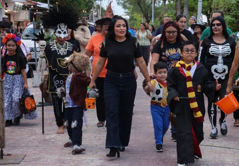 Fiesta de Halloween cierra los festejos de “Janal Pixán” y Día de Muertos