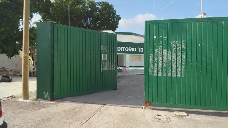 FGE libera instalaciones del sindicato de taxistas de Cancún