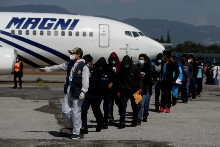 Mexicanos encabezaron las deportaciones de EEUU en octubre: La mayor cifra en 10 años