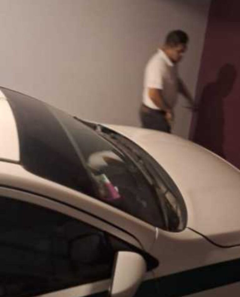 Denuncian a taxista de Cancún por abusar sexualmente de una pasajera