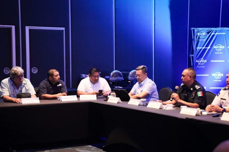 Se reúnen mandos policiales con jefes de seguridad de hoteles de Playa del Carmen
