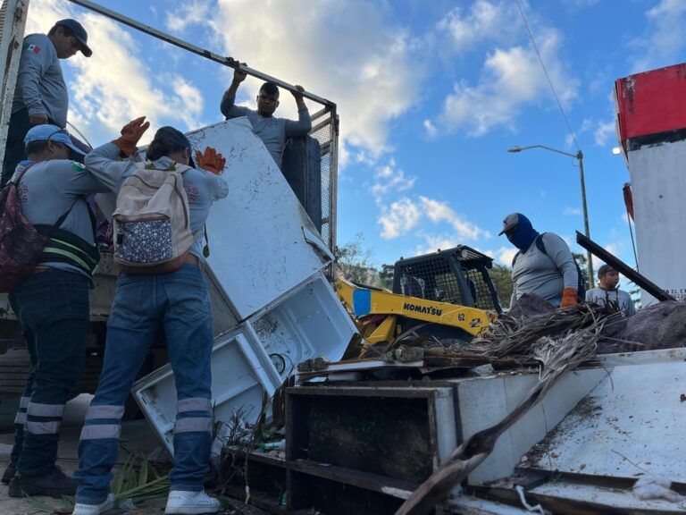 En jornada de descacharrización en Villas del Sol recolectan 38.8 toneladas