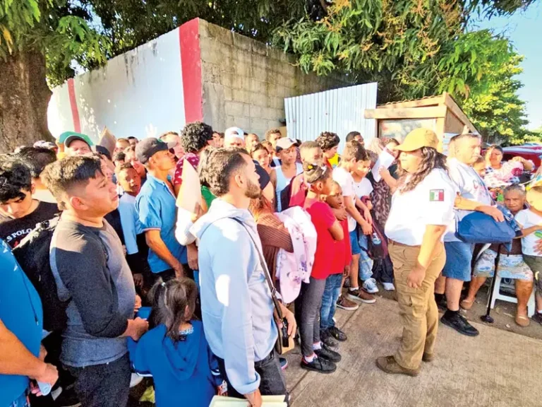 Con cita en mano, piden libre tránsito; ‘sueño americano’, a contrarreloj