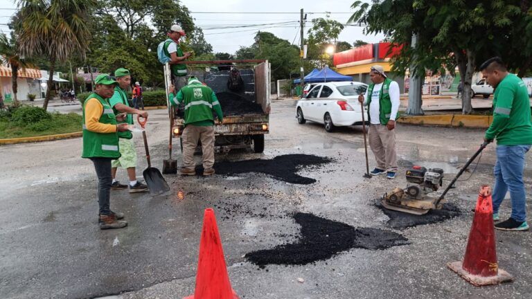 Avanza programa de bacheo puesto en marcha por Blanca Merari en Puerto Morelos