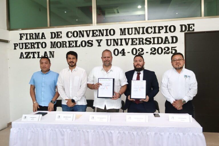Puerto Morelos fomenta la educación superior