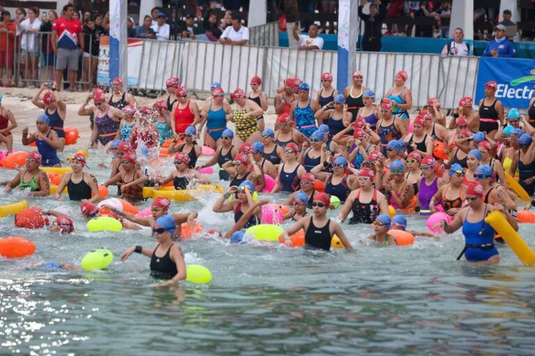 Puerto Morelos recibe este fin de semana al XX Maratón de Aguas Abiertas