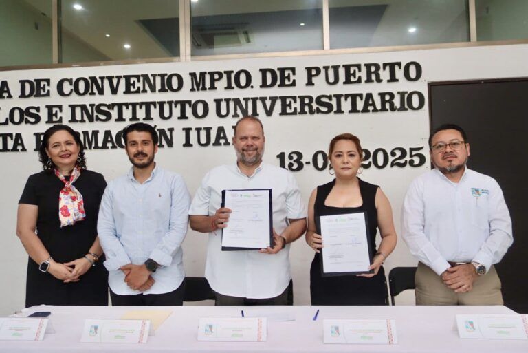 Ayuntamiento de Puerto Morelos suscribe convenio a favor de la educación superior