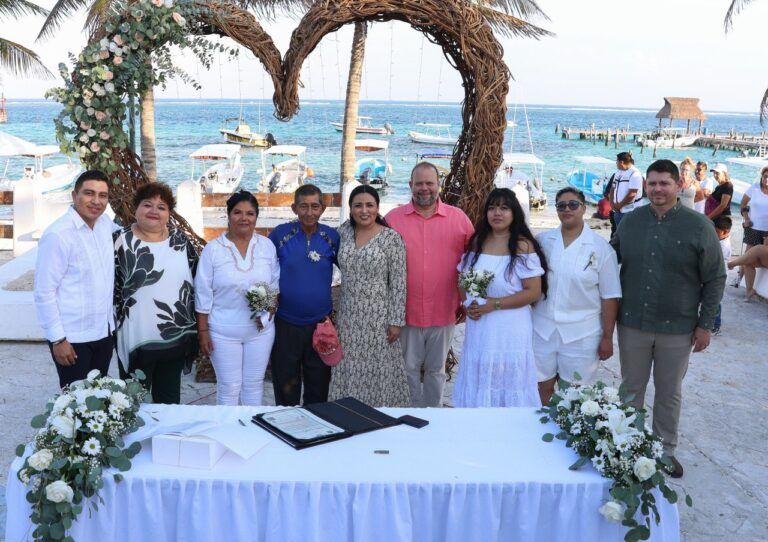 Atestigua Blanca Merari el enlace matrimonial de 28 felices parejas