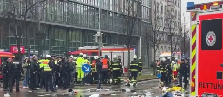 Auto embiste a grupo de personas en Múnich: 28 heridos
