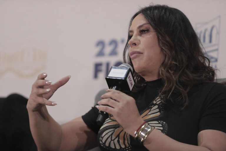 Karla Sofía Gascón consternada por los escándalos que se siguen suscitando en su camino hacia los Oscars