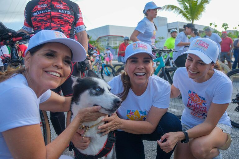 Encabeza Mara Lezama la segunda edición del “Paseo Cancunense” con participación ciudadana en avenidas de Cancún
