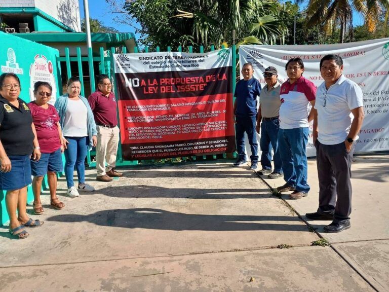 Docentes de los Colegios de Bachilleres de Cancún se suman al paro de labores en contra de la ley del ISSSTE