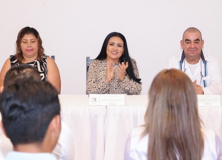 Formalizan Blanca Merari y el IEEJA alianza contra el analfabetismo en Puerto Morelos