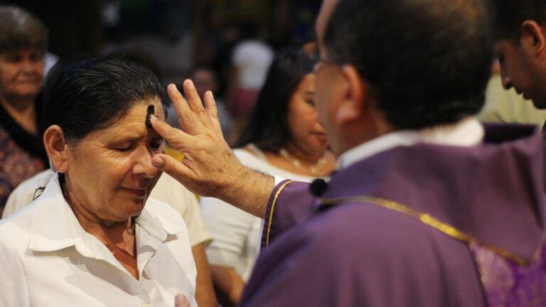 Tras las fiestas carnestolendas, inicia la Cuaresma