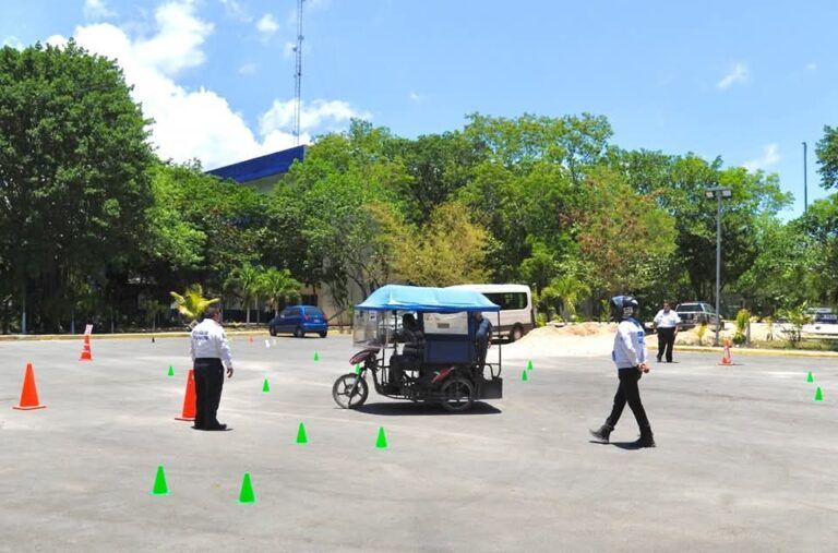 Anuncian inscripciones para el ‘Curso de Manejo Inteligente 2025’ en Cancún