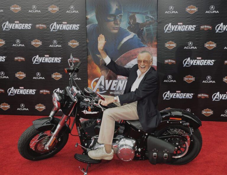 Un documental sobre Stan Lee desvelará que fue víctima de abuso en sus últimos años