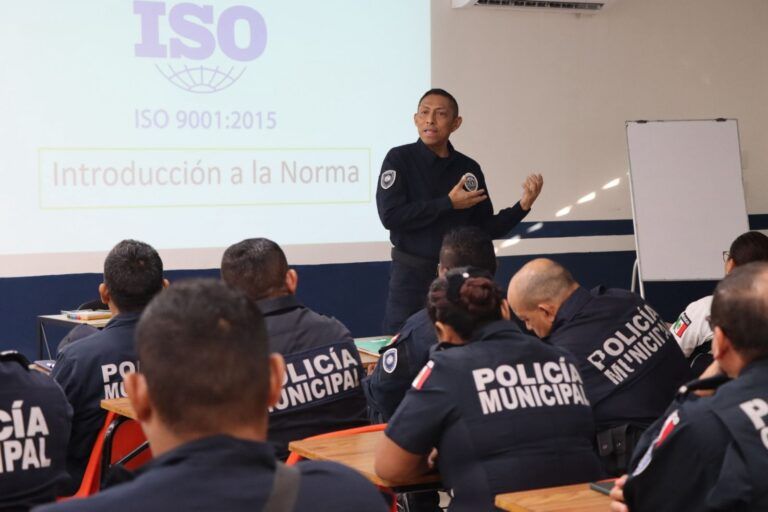 Playa del Carmen logra la capacitación total de su policía y fortalece la cercanía con la ciudadanía