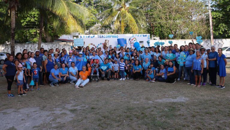 Registra una nutrida participación la caminata TEA-COMPAÑO