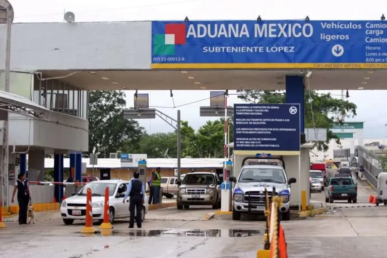 Recintos fiscales convertidos en aduanas privadas al servicio del contrabando