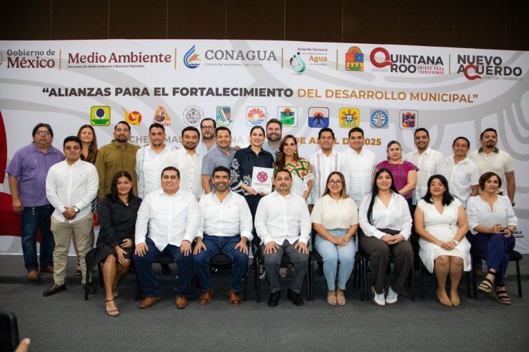 Estefanía Mercado entrega el PMD 2024-2027, para construir el Playa del Carmen de los próximos 30 años