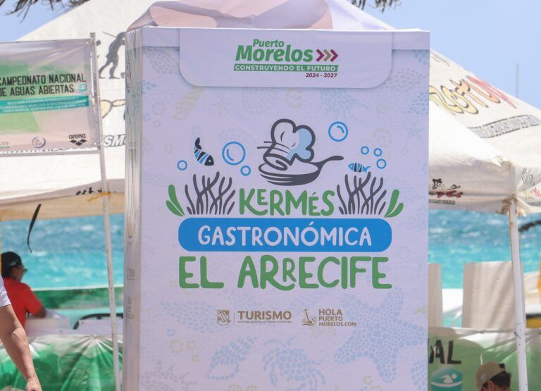 Se deleitan locales y turistas en Puerto Morelos con la “Kermes Gastronómica El Arrecife”