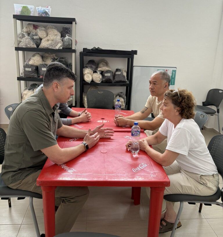 Histórica intervención de congresista de EE. UU. logra liberación de pareja detenida en Cancún