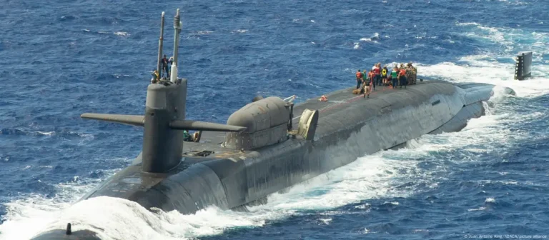 EE.UU. despliega 4.000 agentes en mar Caribe contra cárteles