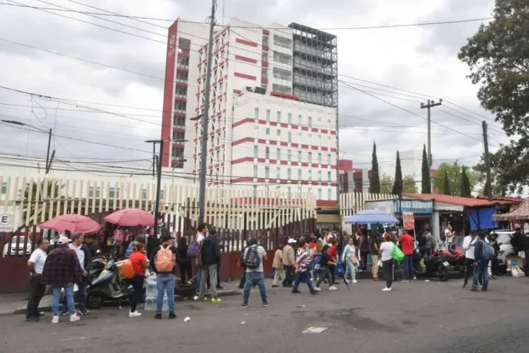 Fundación Michou y Mau ofrece trasladar a niños quemados por explosión en Iztapalapa a EUA