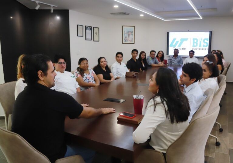UT Cancún lleva talento estudiantil a España