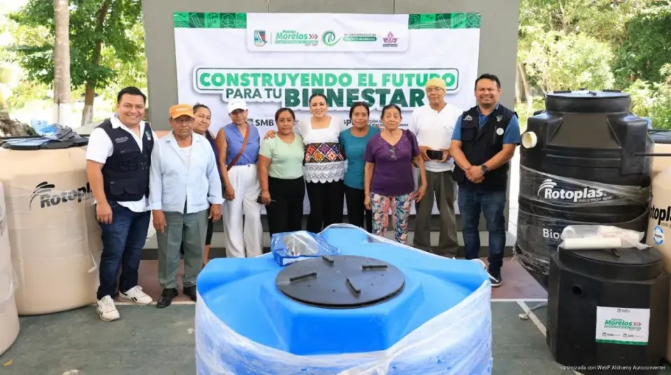 Entrega Blanca Merari tinacos y equipos en apoyo a la economía familiar ...